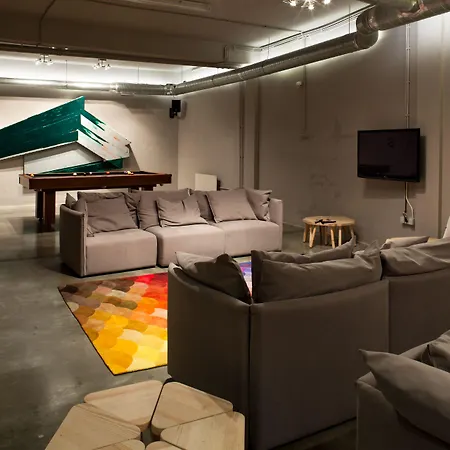 里斯波奈尔公寓酒店 *